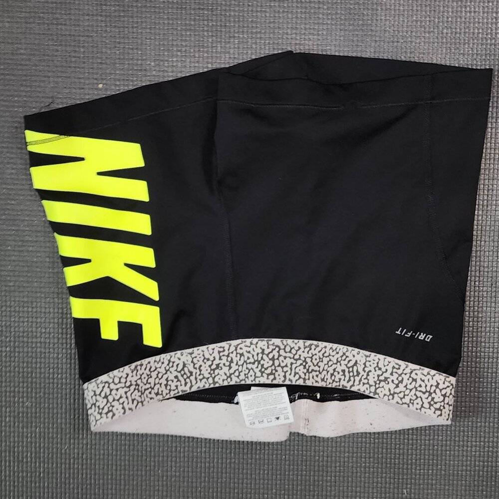Athletic shorts